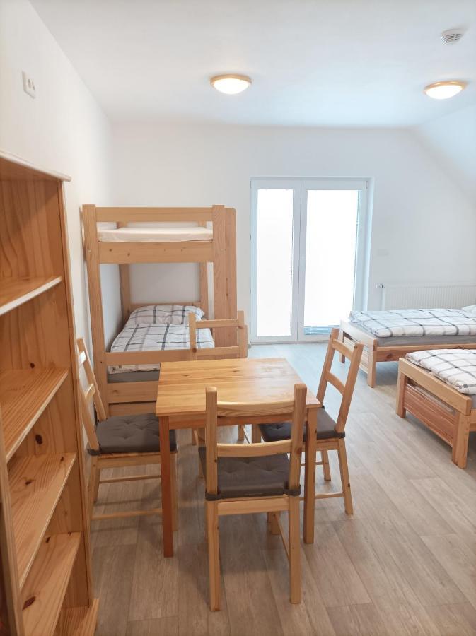 Rodinné vinařství Guldanovi Divaky Exterior foto